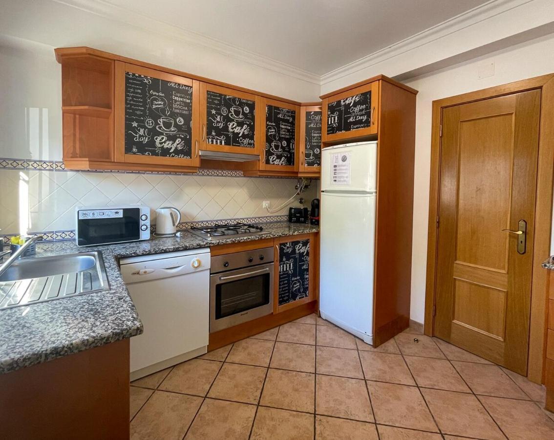 Moradia T3 Aguia Marina, Com Piscina E Bbq Villa Albufeira Luaran gambar