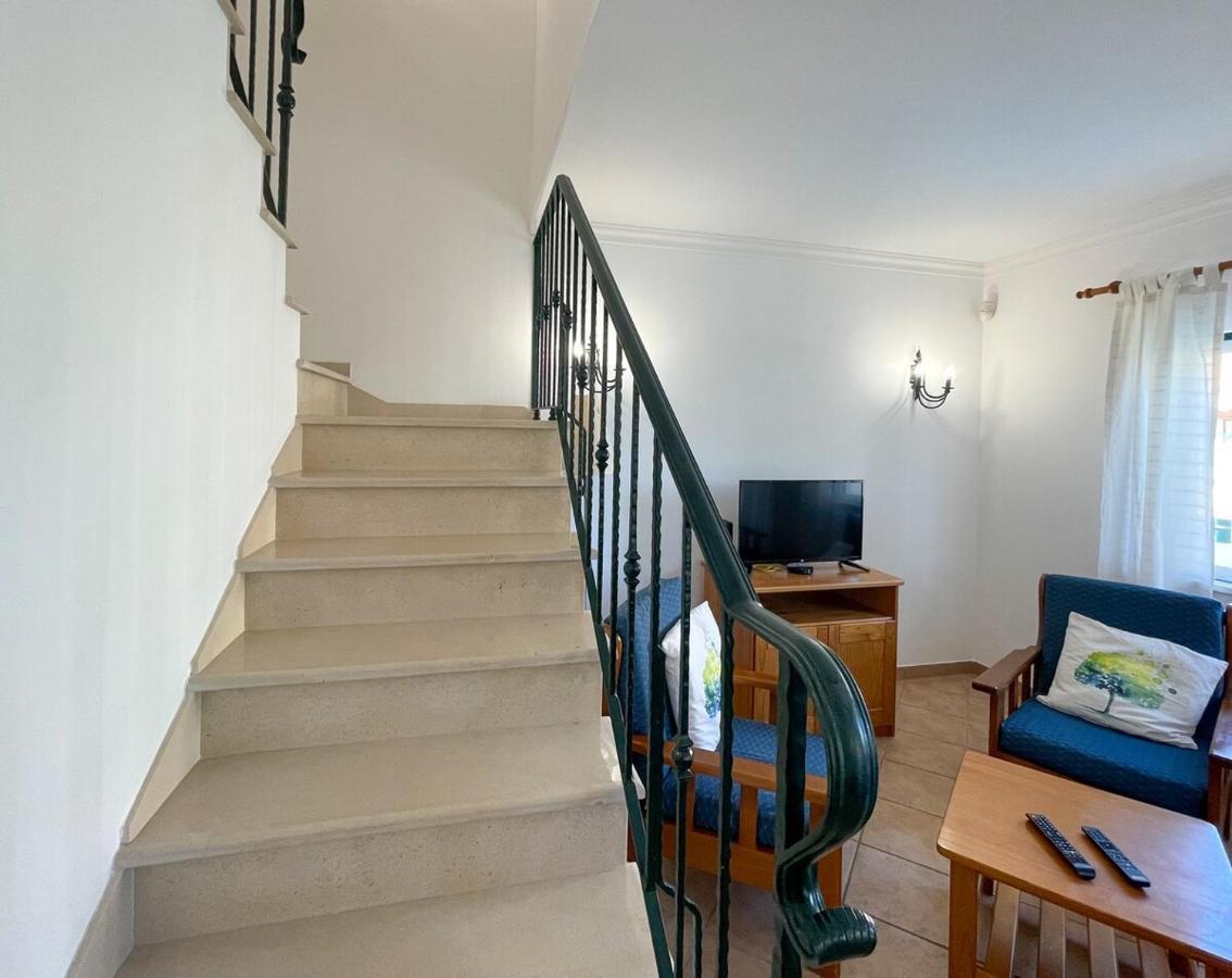 Moradia T3 Aguia Marina, Com Piscina E Bbq Villa Albufeira Luaran gambar