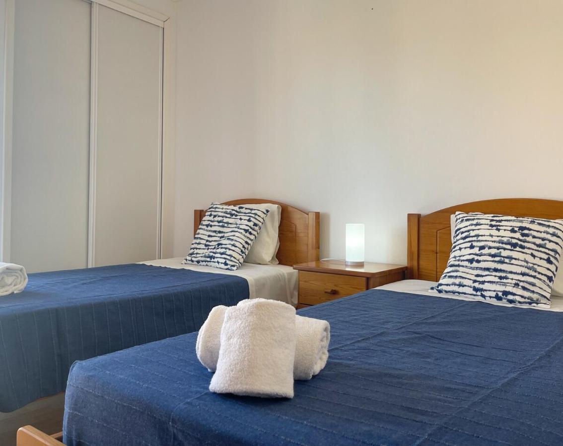Moradia T3 Aguia Marina, Com Piscina E Bbq Villa Albufeira Luaran gambar